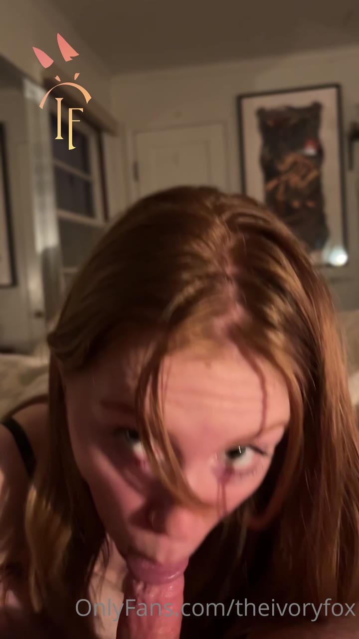 Petite Yourivoryfox’s First BG & She Loves Every Second