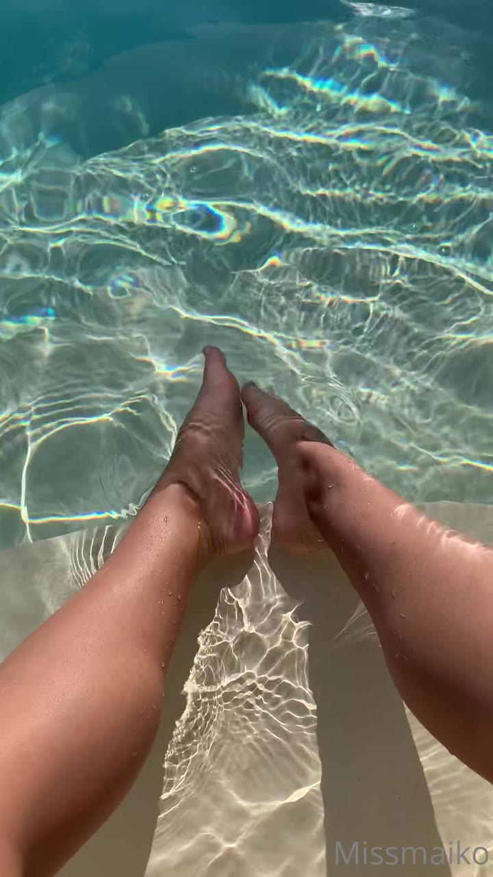 shrill Missmaiko camgirl Epic