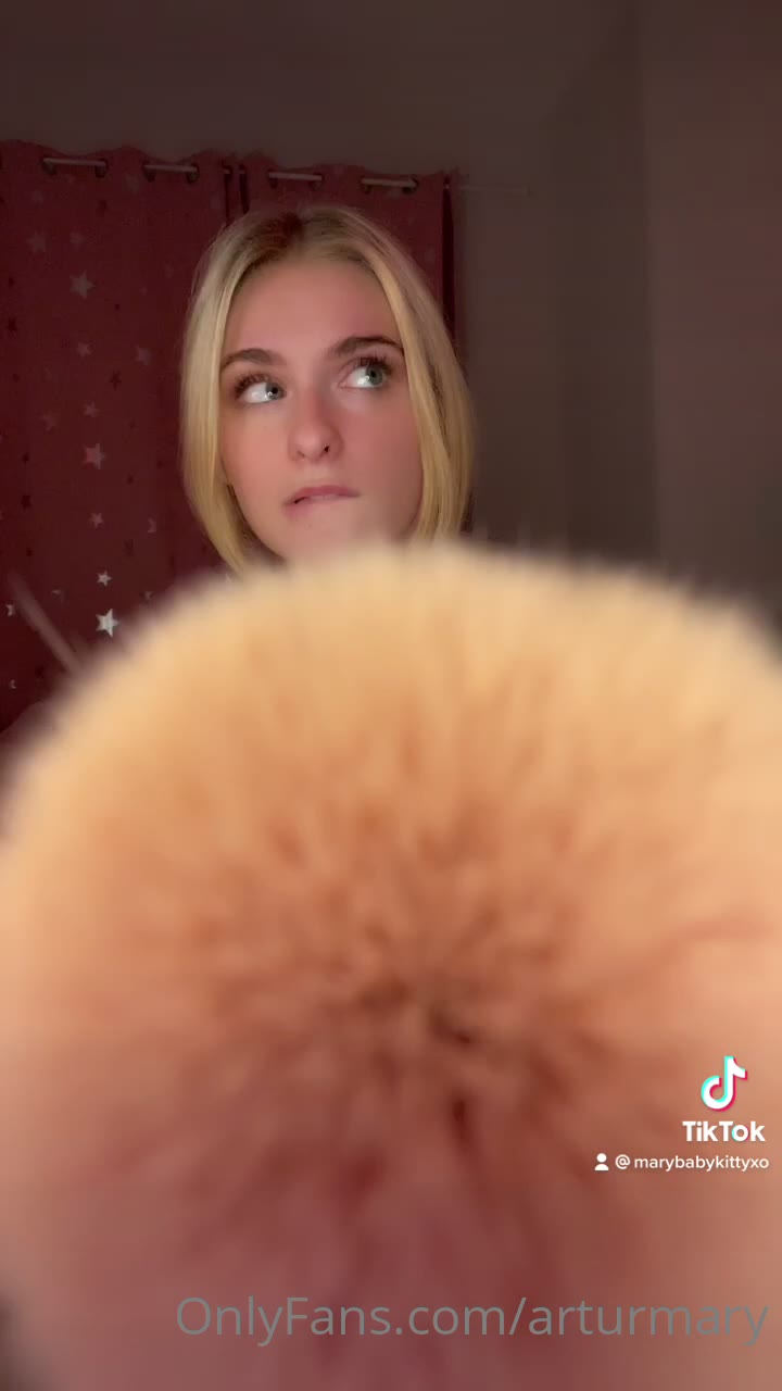 half marybabyjane nude tits