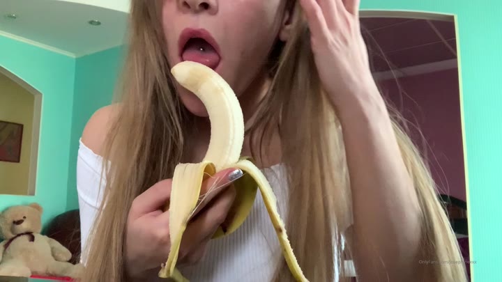 Josephine Jackson Anal Gaping Challenge Ends in a Creampie