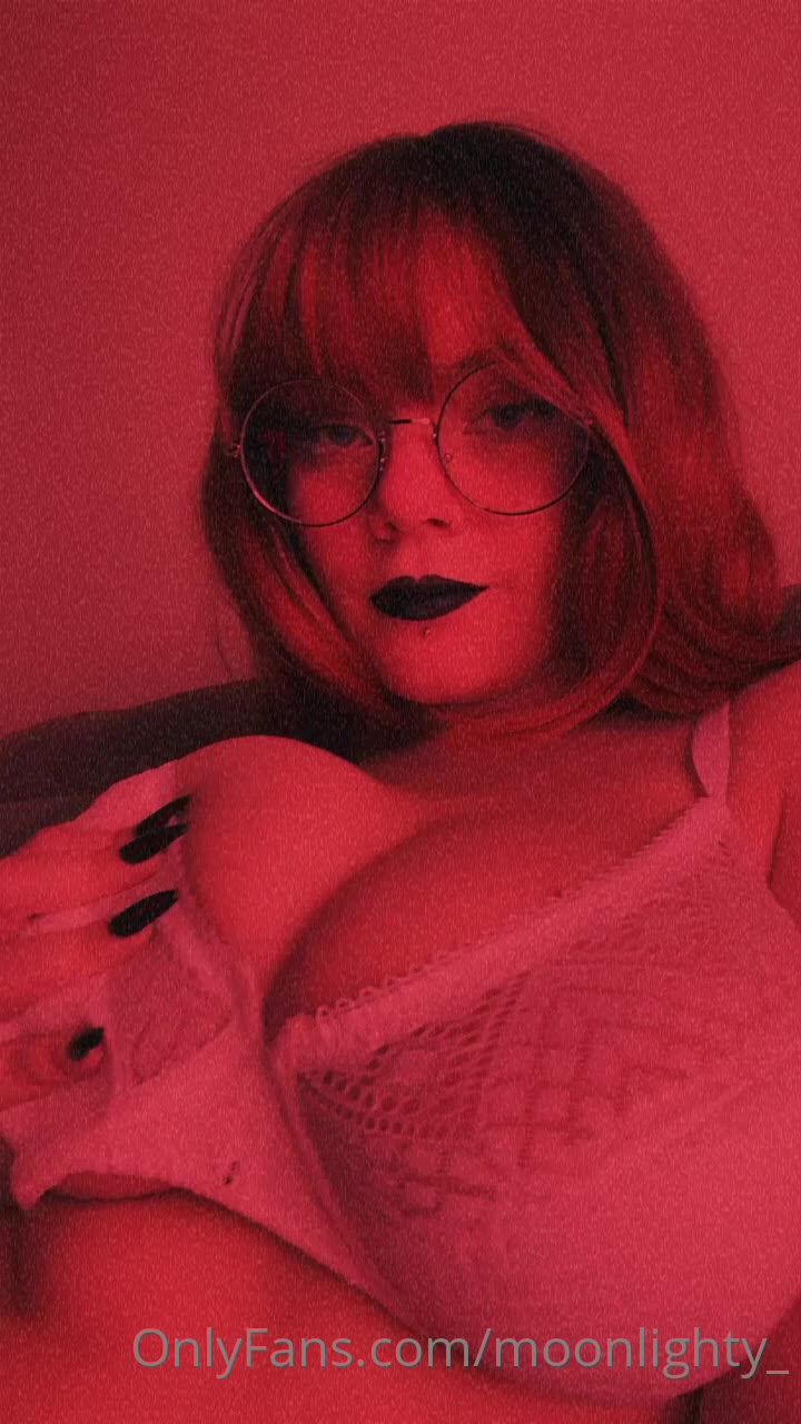 moonlighty Naked Leaks