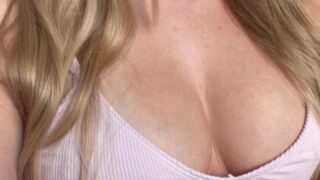 Sweetheartxo21 leaked: Blonde Beauty’s Blowjob and Foot Fetish Scene