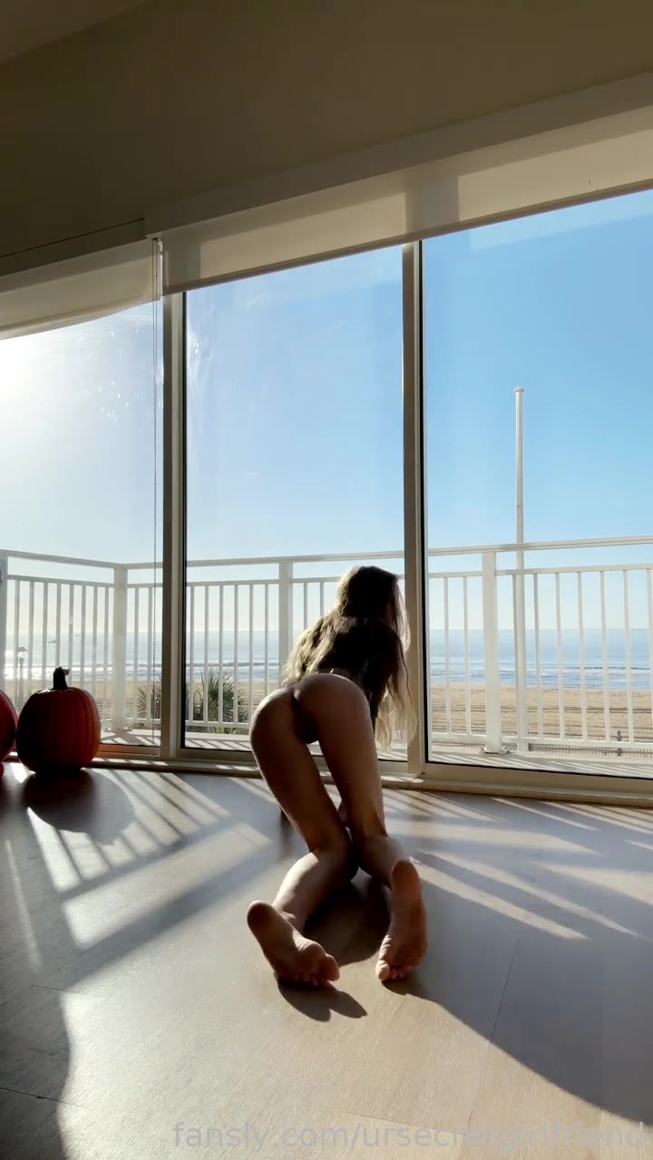 Ursecretgirlfriend leaked: Petite Camgirl’s Public Blowjob and Foot Fetish Adventure