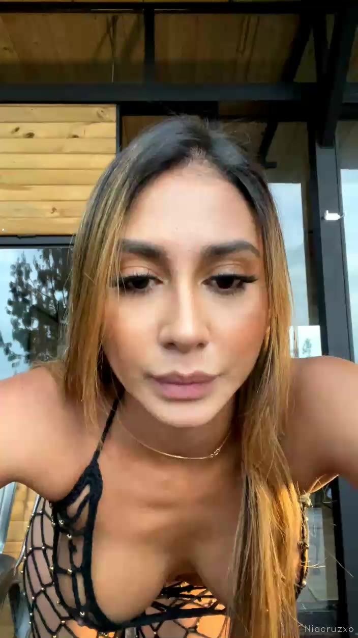 Niacruzxo leaked OnlyFans: Cute Latina Bombshell Masturbates and Shows Her Pussy and Big Tits