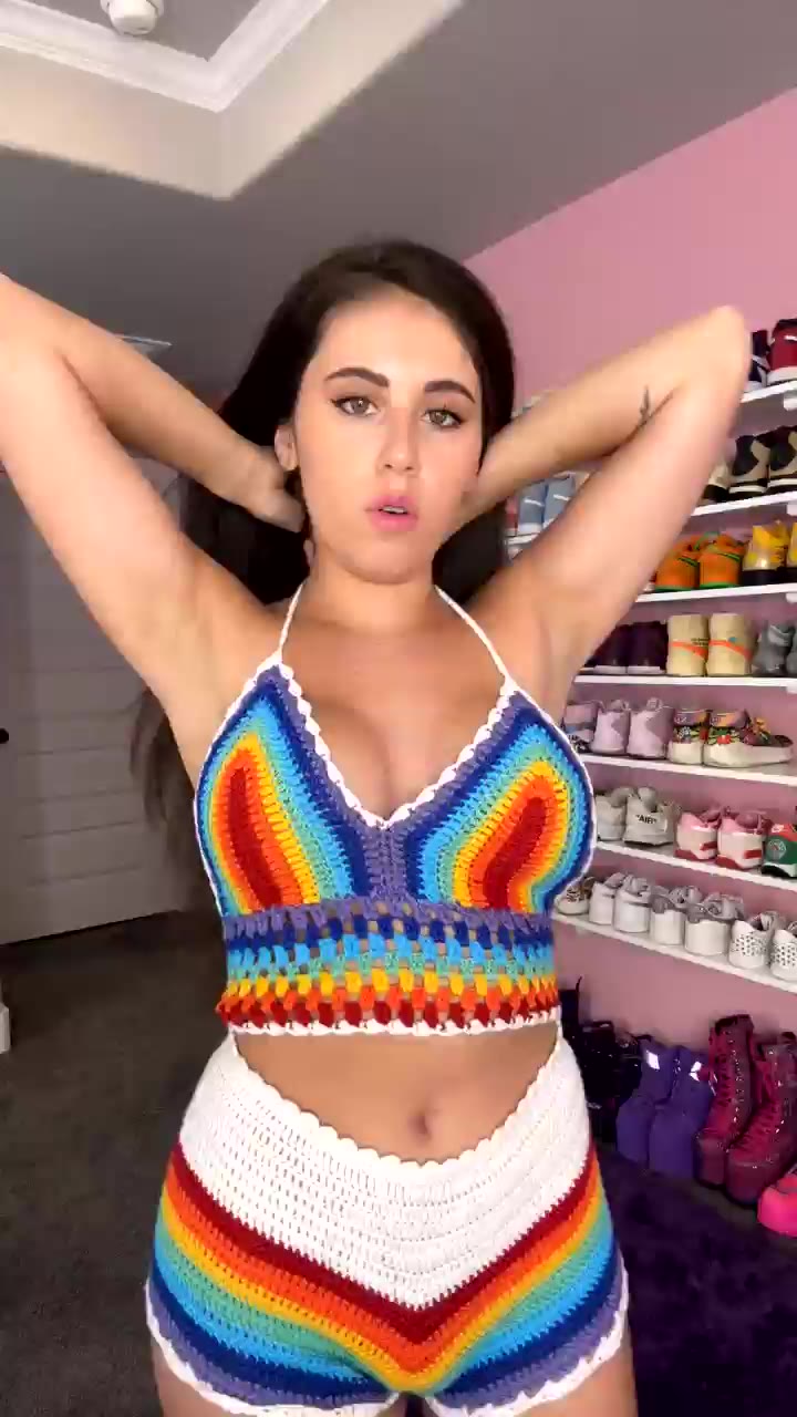 GG Fun With Fit Violetsummers & Her Toy