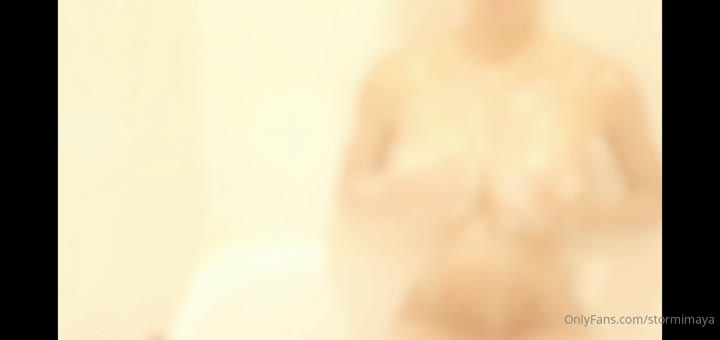 Big tits goddess Stormi_maya puts on a show just for you
