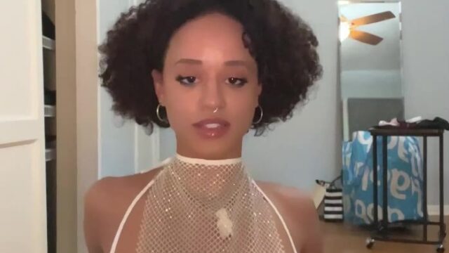 Stormi’s pussy is soaking wet on cam