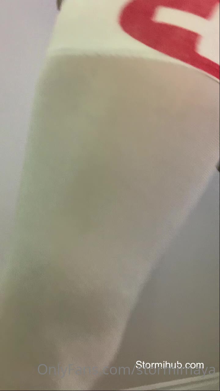 Dildo pleasure makes Stormi_maya lose control completely