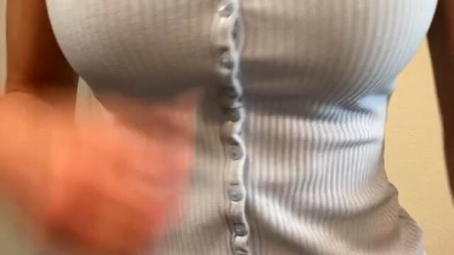 Petite Latina Amirabrie’s OnlyFans Tape