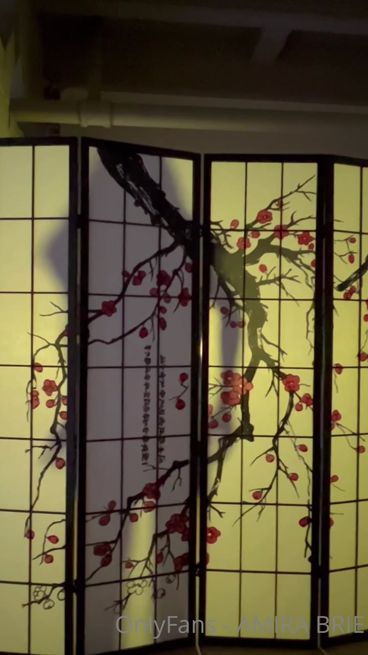 Petite Latina Amirabrie’s Orgasm Explosion