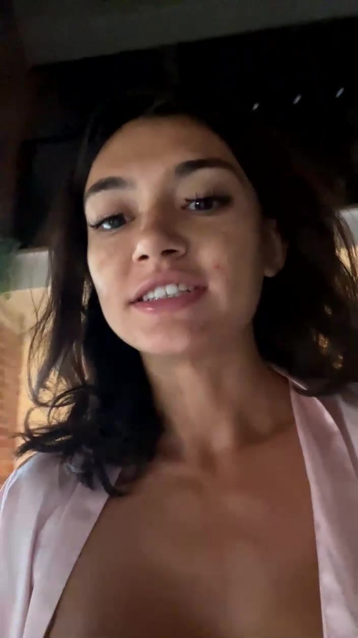 Amirabrie Takes a Monster Dildo