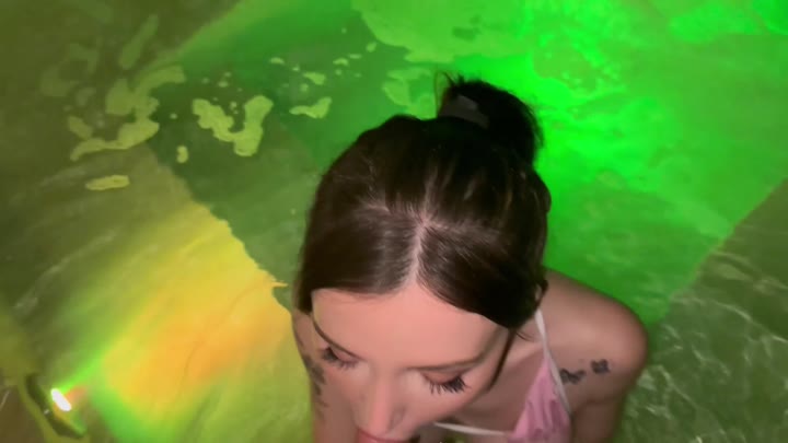 GG Tease – Dainty’s Most Passionate Fingering Play