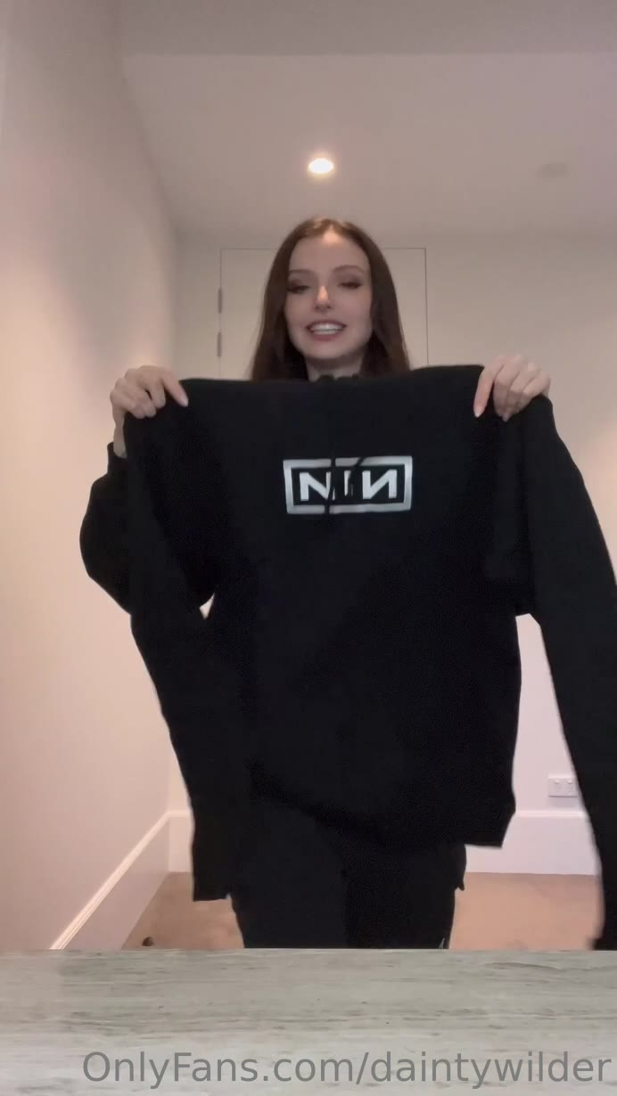 Orgy Delight – DaintyWilder Biggest Public Play