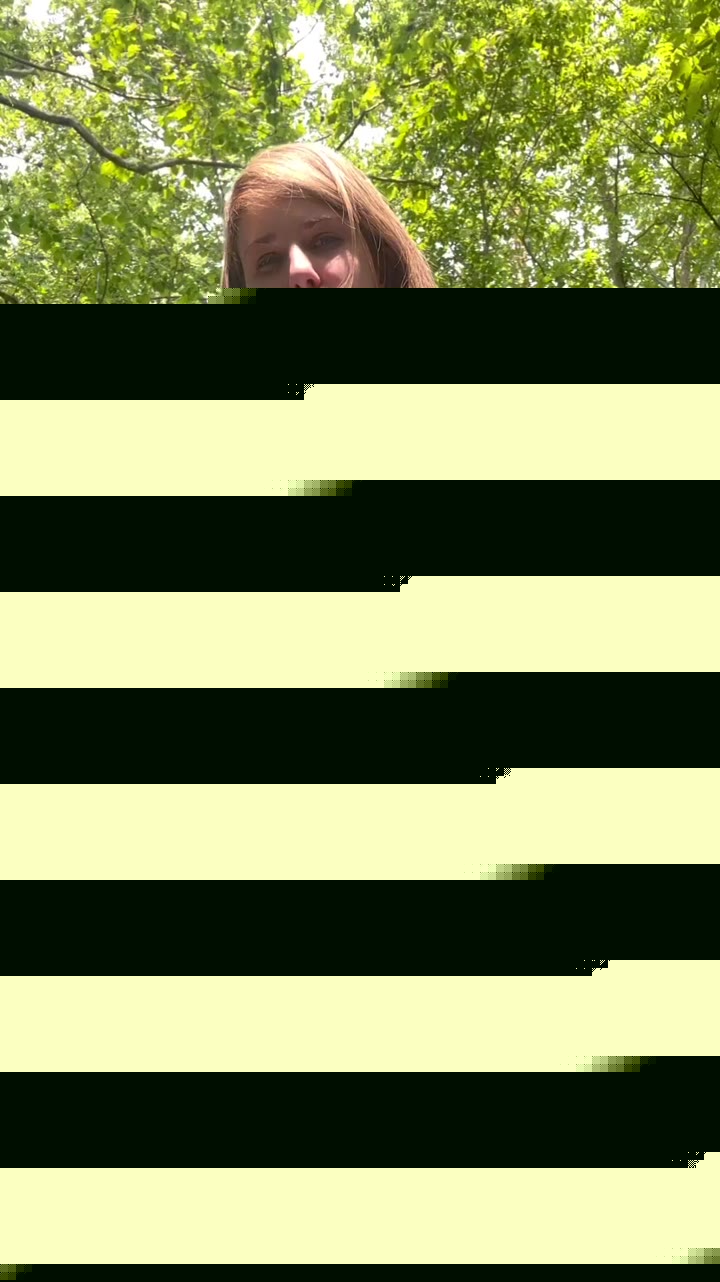 Small Tits Cutie Sunkissedmaggie Shows Off Her Big Pussy