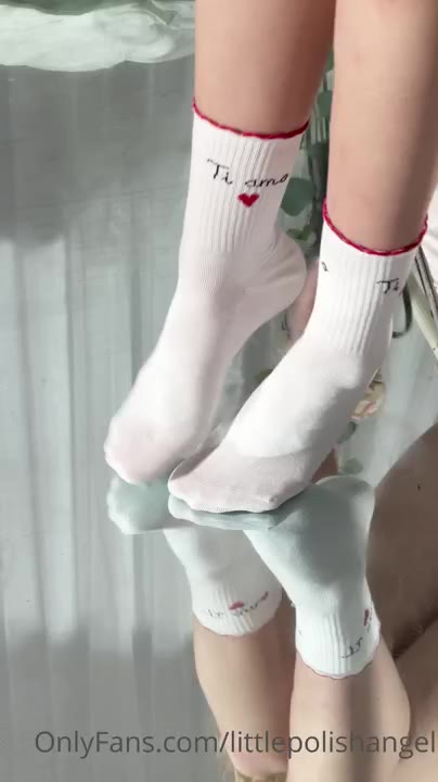 littlepolishangel leaked OnlyFans: Blonde Camgirl in Lesbian Squirt Session