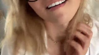 Blonde Bimbo Miss_donatella Shows Off Her Big Tits Solo