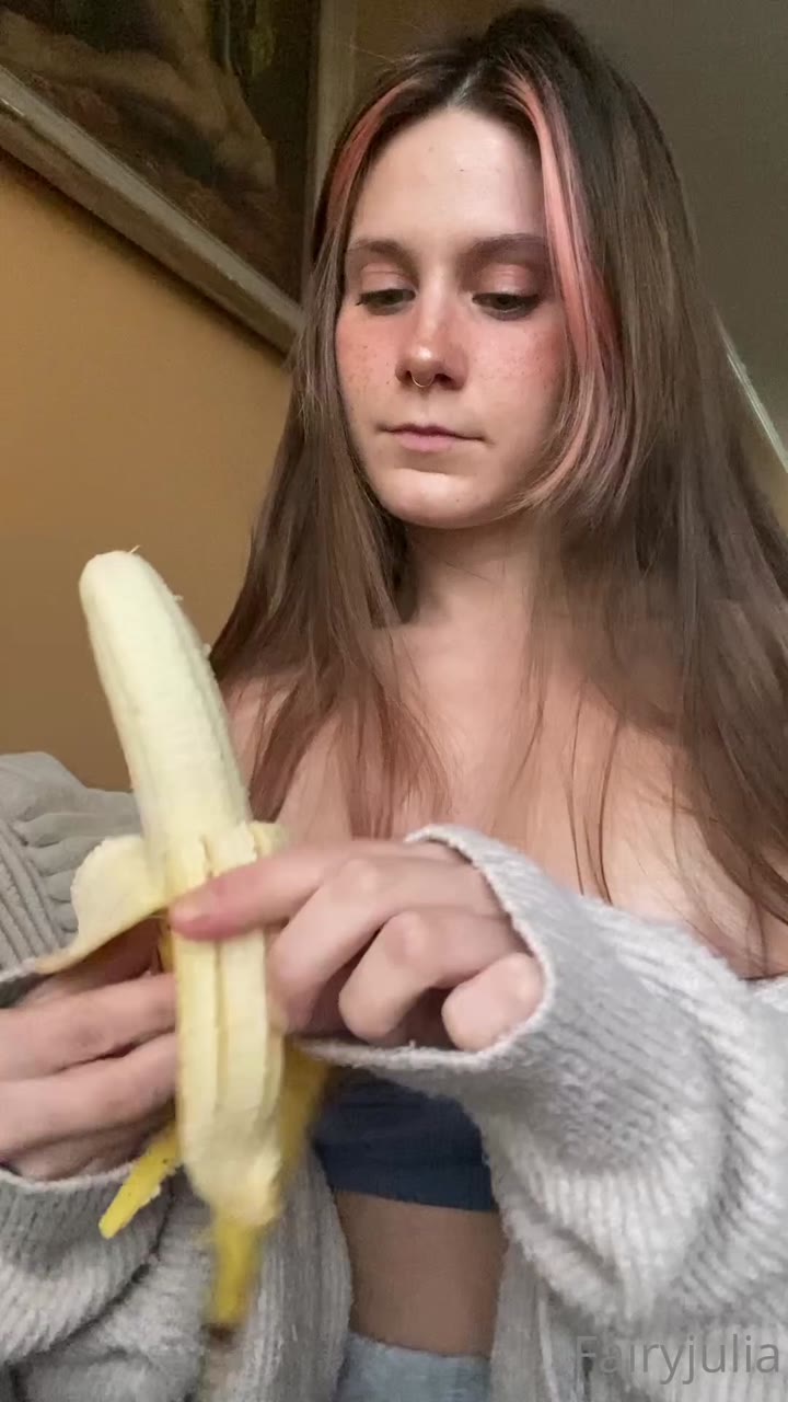 BG Blowjob and Fuck Session – Fairyjulia Goes Wild