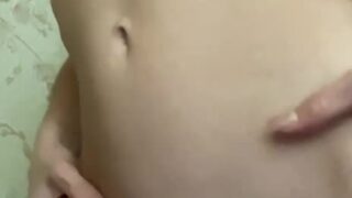 elizabeth_angel Shows Off Her Big Tits