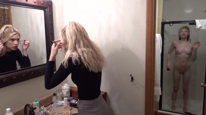 camshow surprise – skinny zoe_canbebought exposed