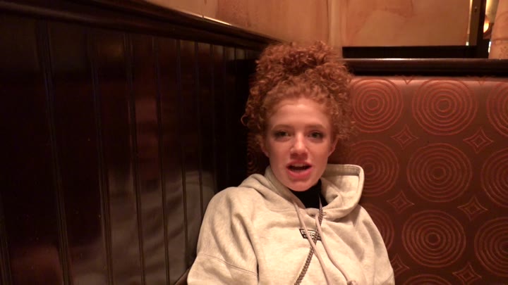 curly hair camgirl zoe_canbebought leaked GG fun