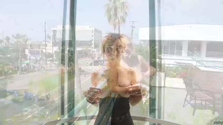 OnlyFans Blonde Lily Ivy Nude