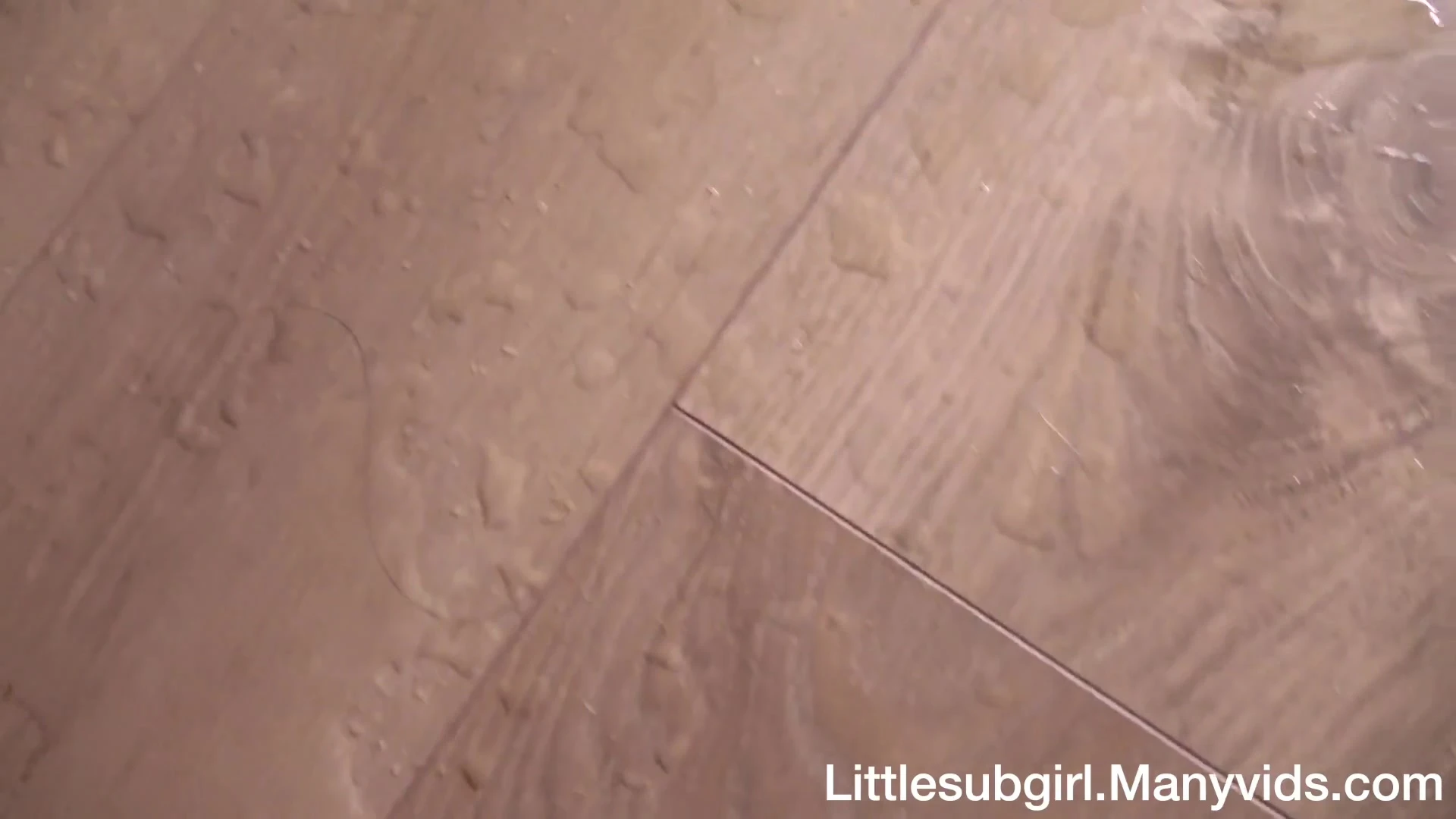 petite Littlesubgirl thothub