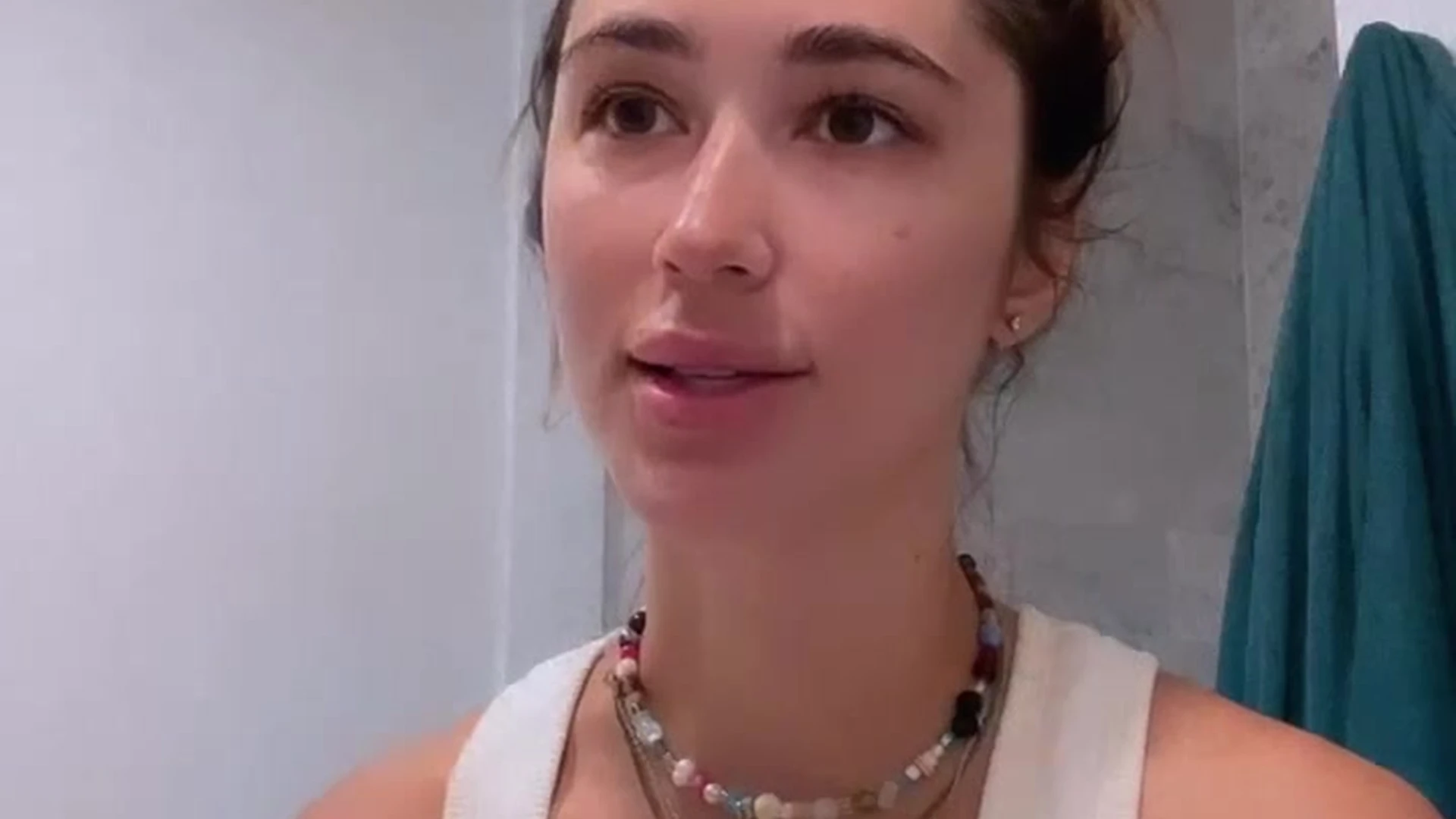 egirl Sweating Celebrity Natalie Roush thothub