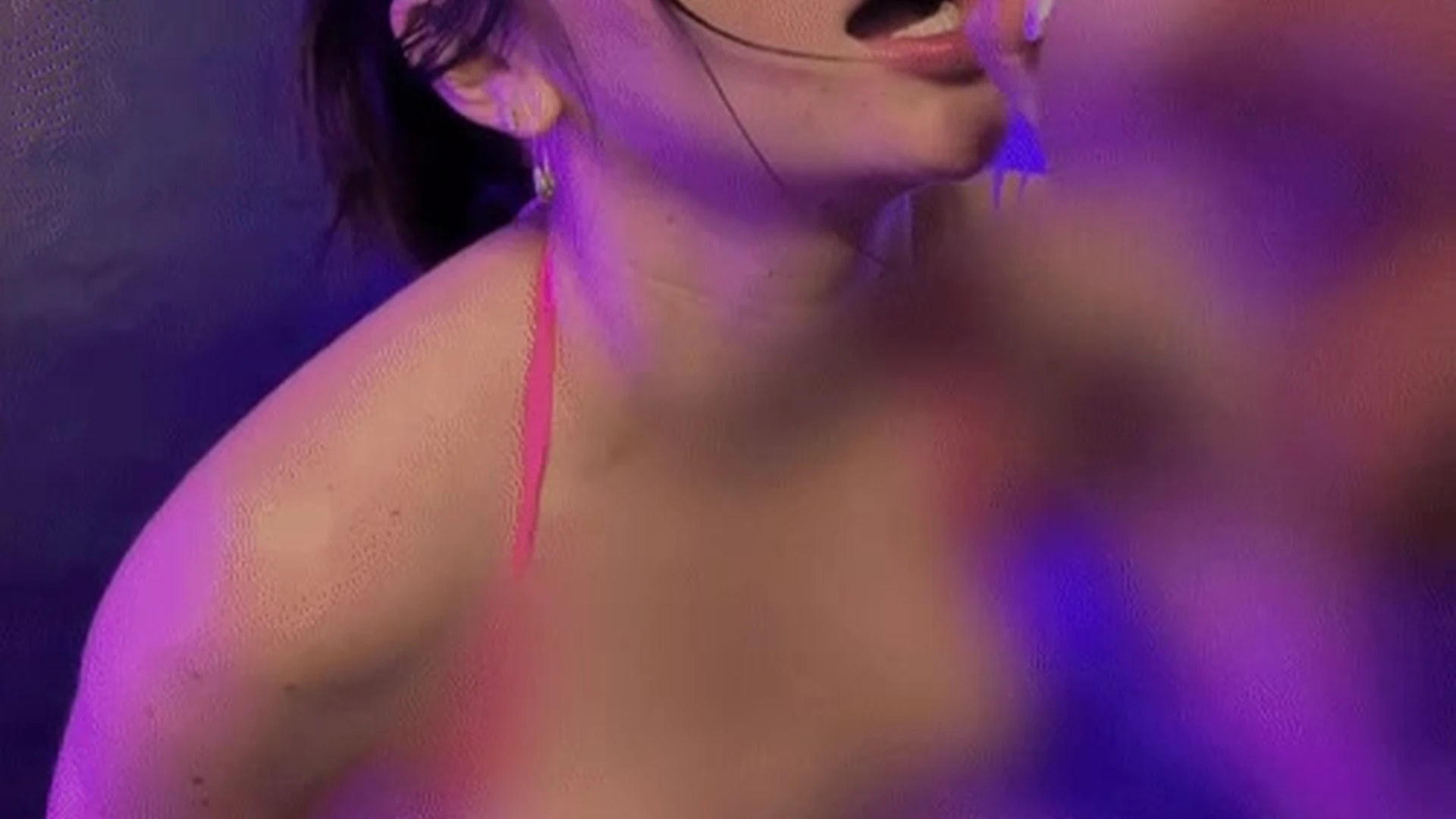 shy caucasian peachjars cams