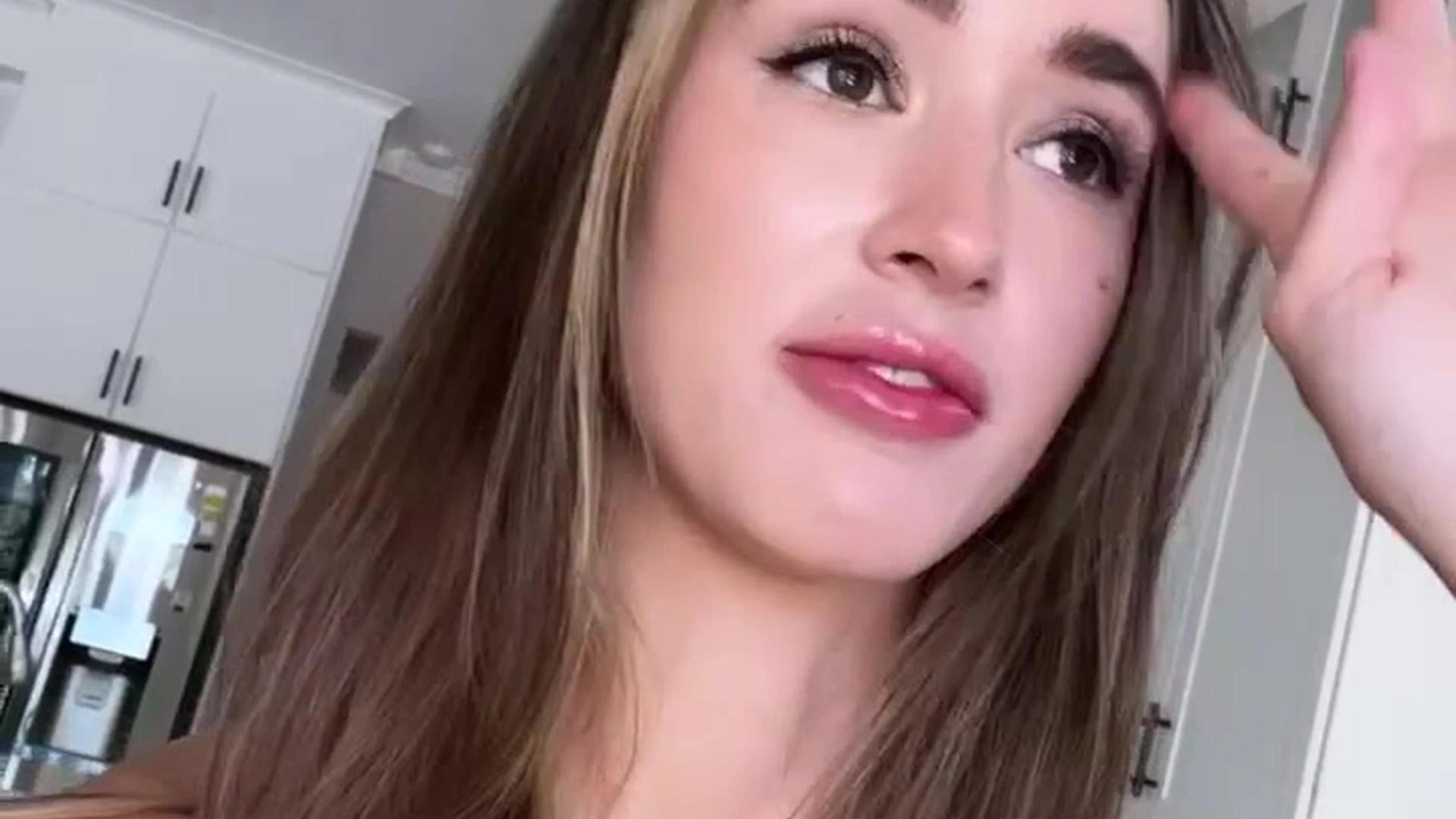 Resolute sucking American Natalie Roush joi