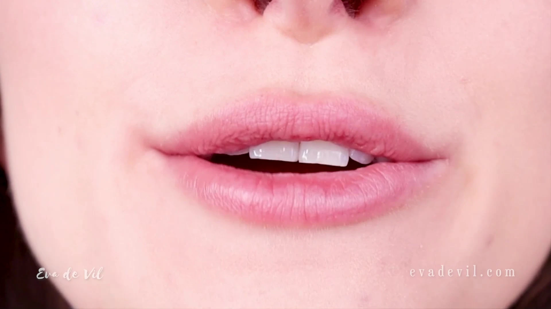 EPIC Brunette Eva de Vil Onlyfans Leaks