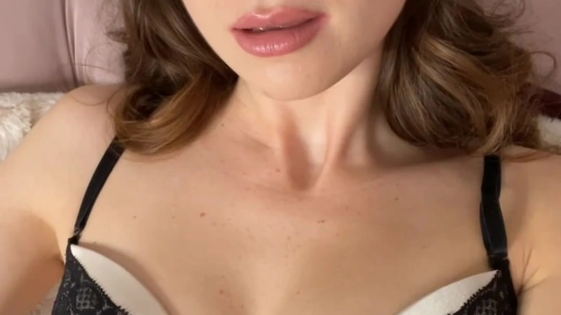 small tits Eva de Vil erome video full