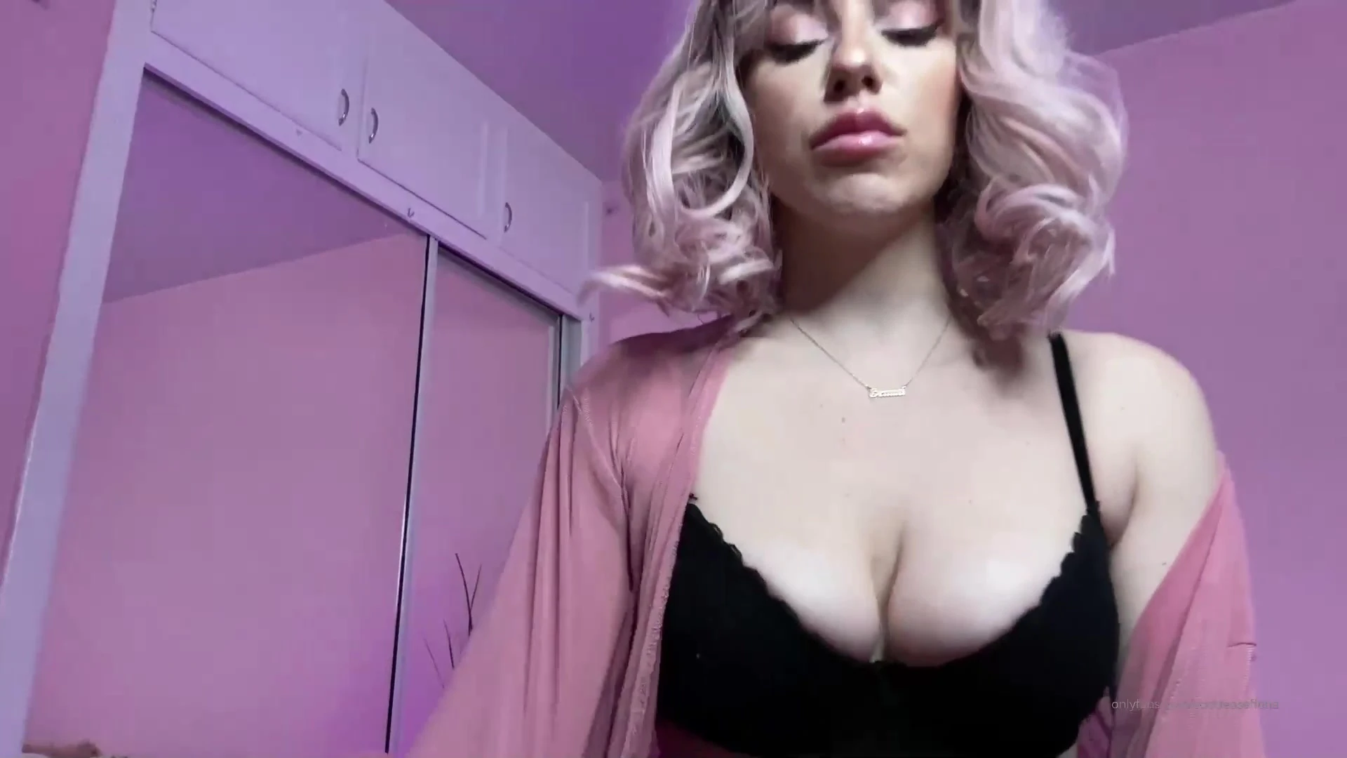influencer Small Tits Mama Fiona tits fullvideo EPIC