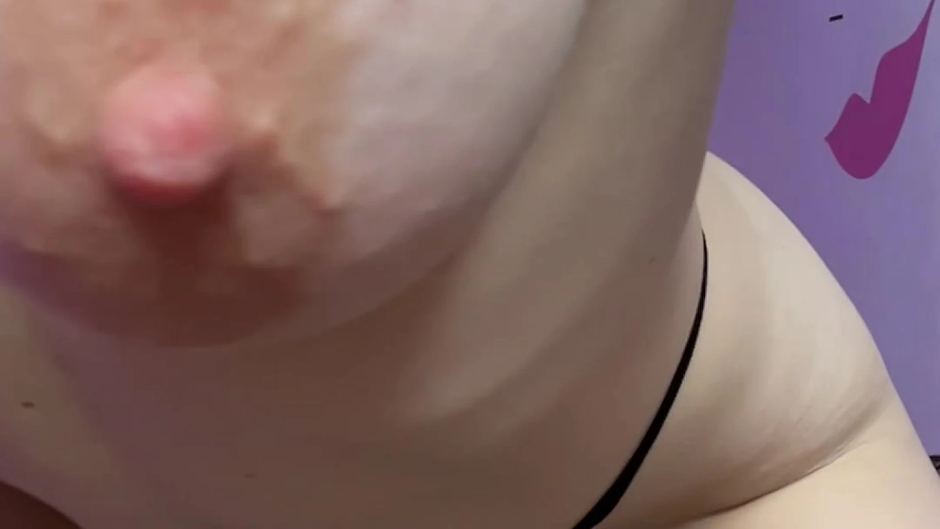Exposed MILF Mama Fiona Nudes