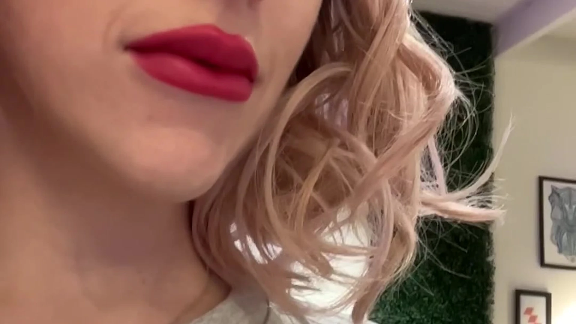 Epic e-girl American Mama Fiona Leaked Onlyfans  private dm video