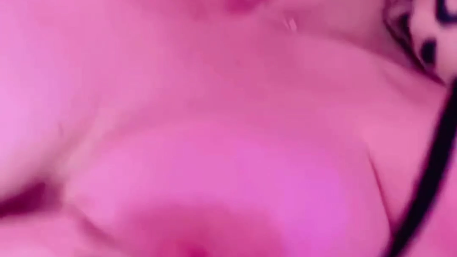 Exposed pretty American Mama Fiona nude Full Clip
